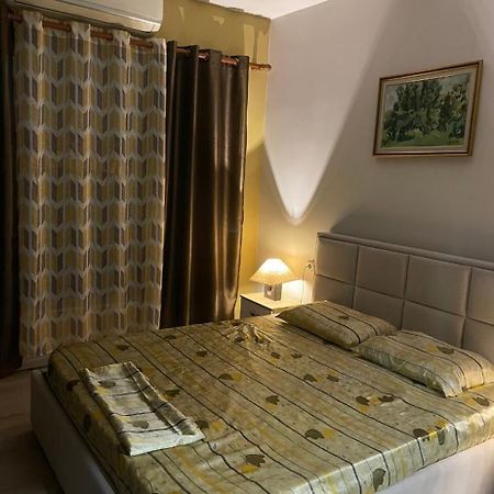 Destinacion Central Room Tirana Exterior photo