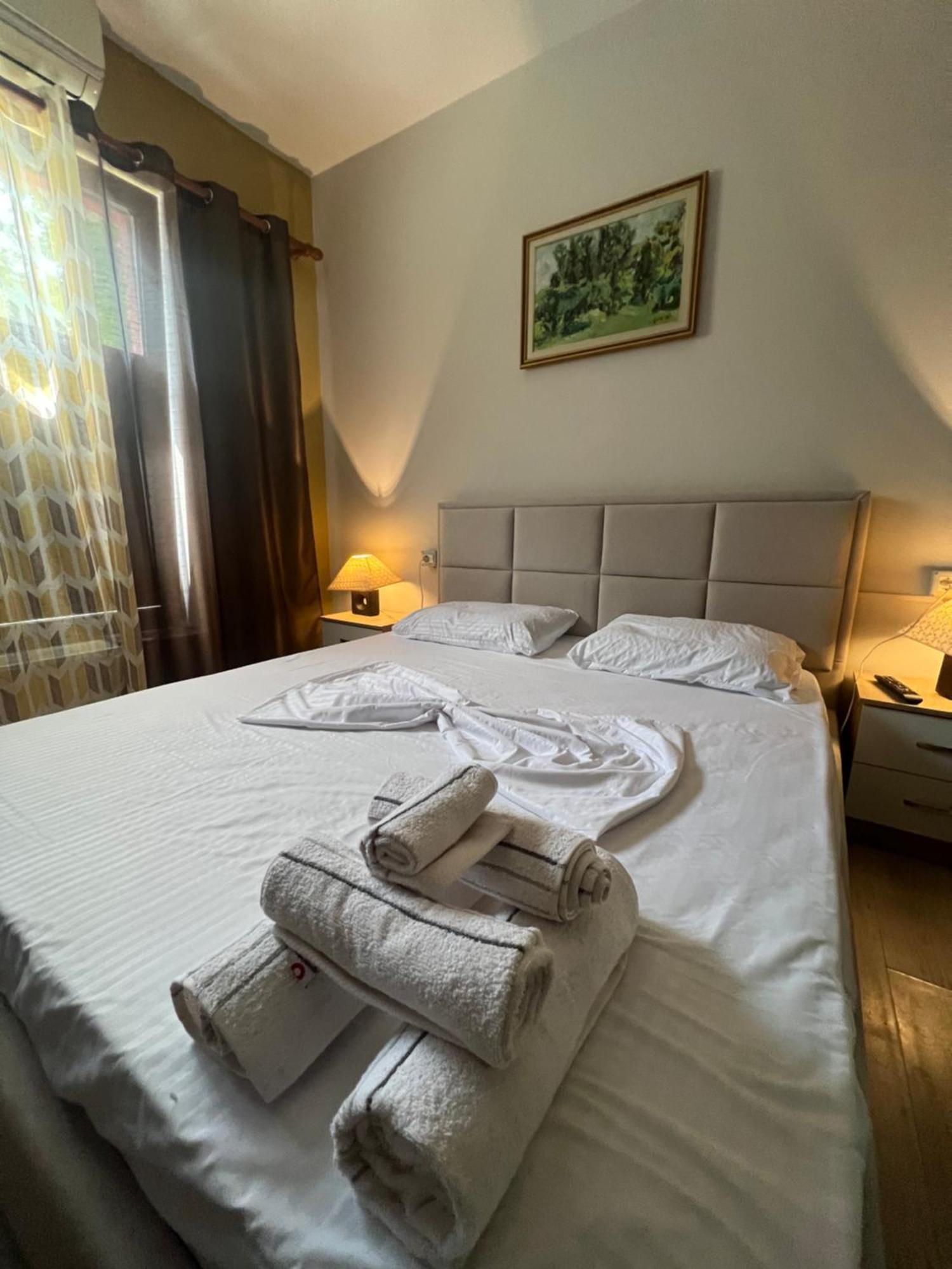 Destinacion Central Room Tirana Exterior photo