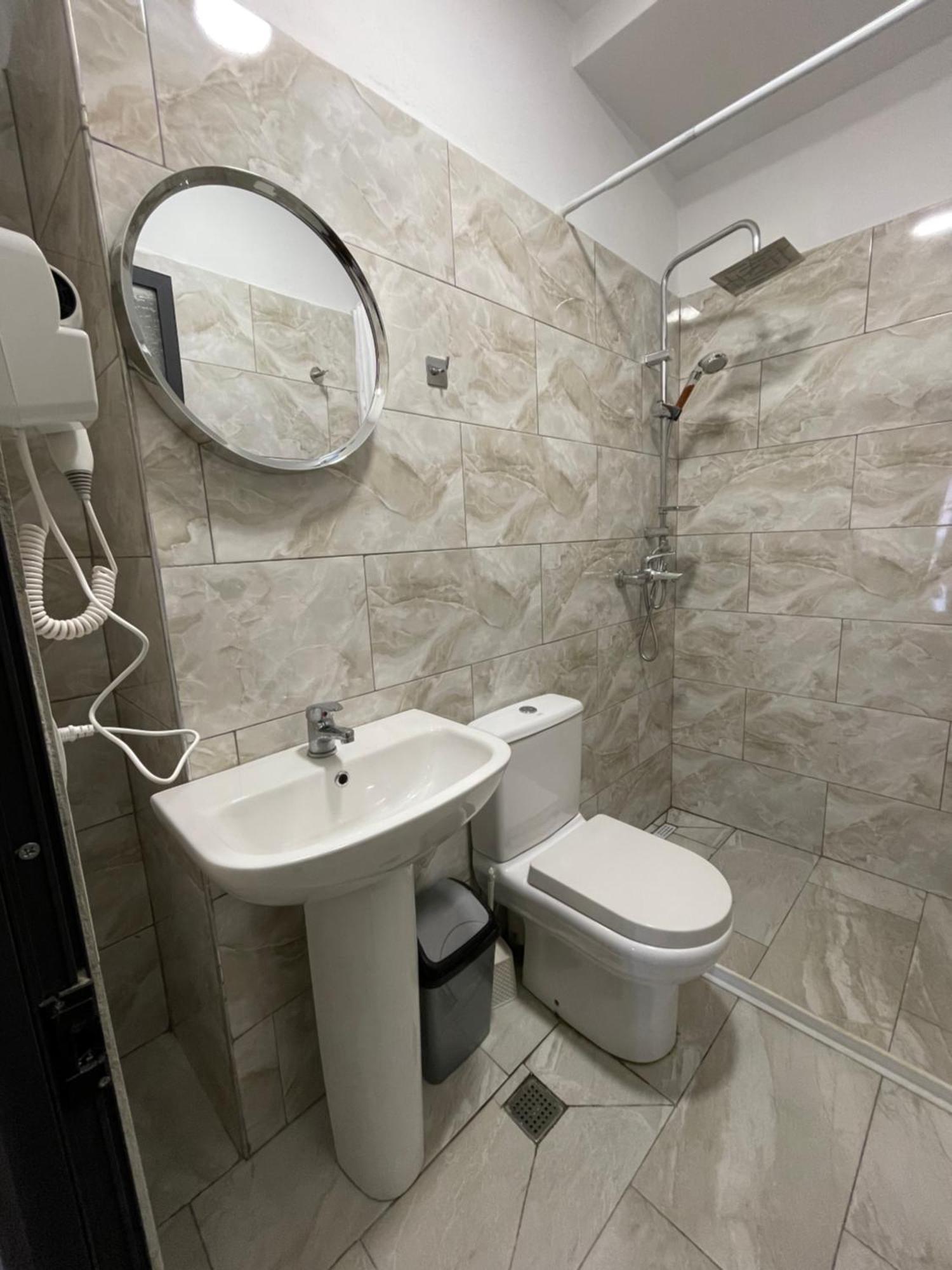 Destinacion Central Room Tirana Exterior photo